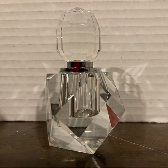 Marilyn Miglin Beautiful Leaded Crystal Geometric Perfume Bottle NEW in Box, NOS - Picture 2 of 5